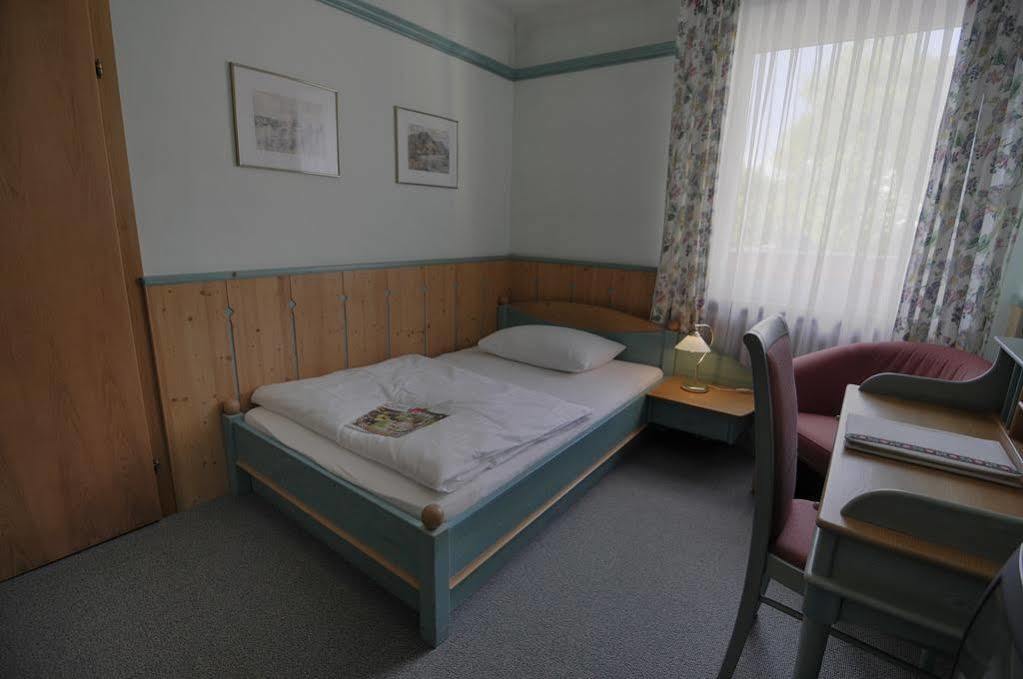 Landgasthof Kirchenwirt Grossraming Buitenkant foto